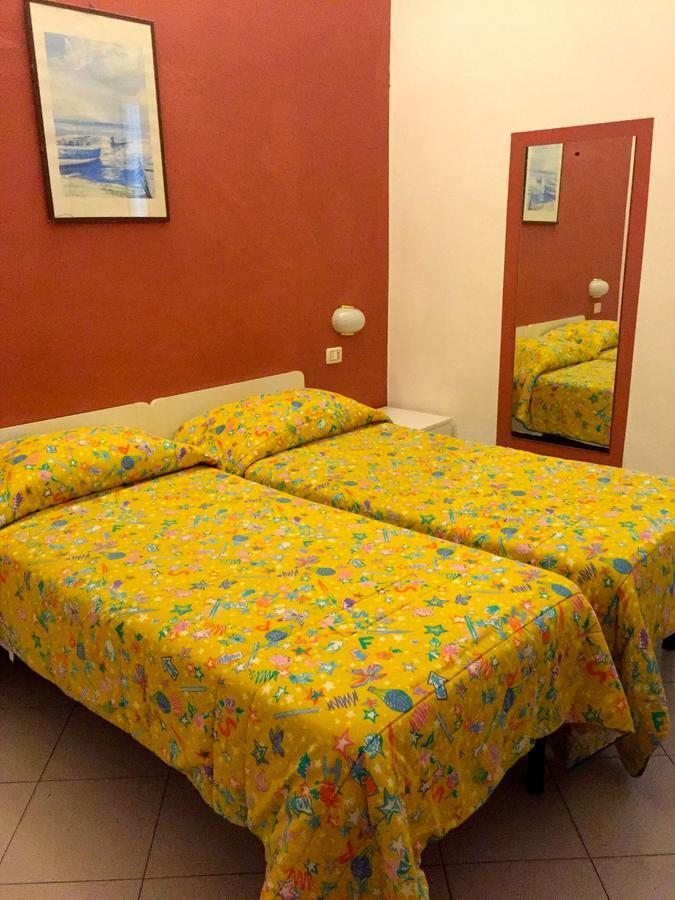 Albergo Ape Elbana Portoferraio Exterior photo